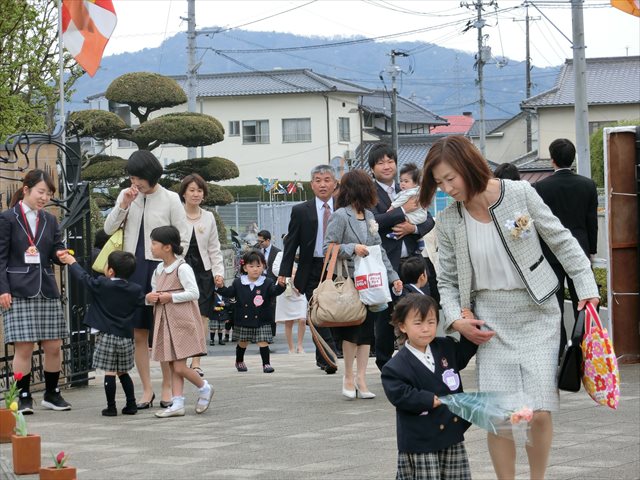 第４２回 入園式 広島県私立ほうりん東野幼稚園