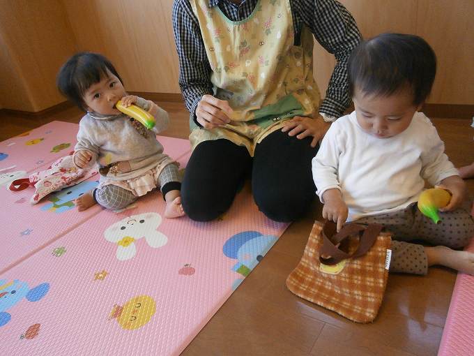 遊び 1 歳児 室内